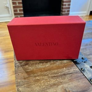 Valentino small box (fits sunglasses) EMPTY